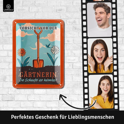 Blechschild Vorsicht vor der Gärtnerin