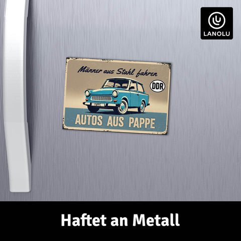 LANOLU Fotomagnet Trabant- Männer aus Stahl fahren Autos aus Pappe - 8 x 5,5 cm