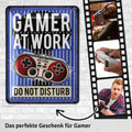 Blechschild Gamer at work