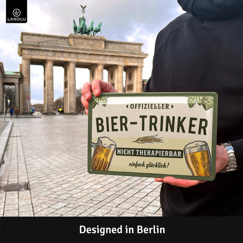 Blechschild Bier trinker